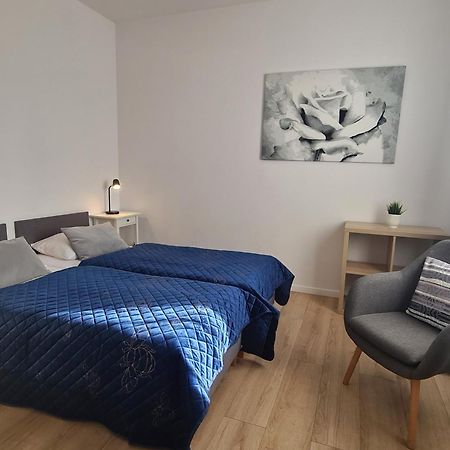 Apartamenty "La Villa" Superior II Z Dwoma Sypialniami, Balkonem, Parkingiem, Blisko Centrum Kudowa-Zdrój Exteriör bild