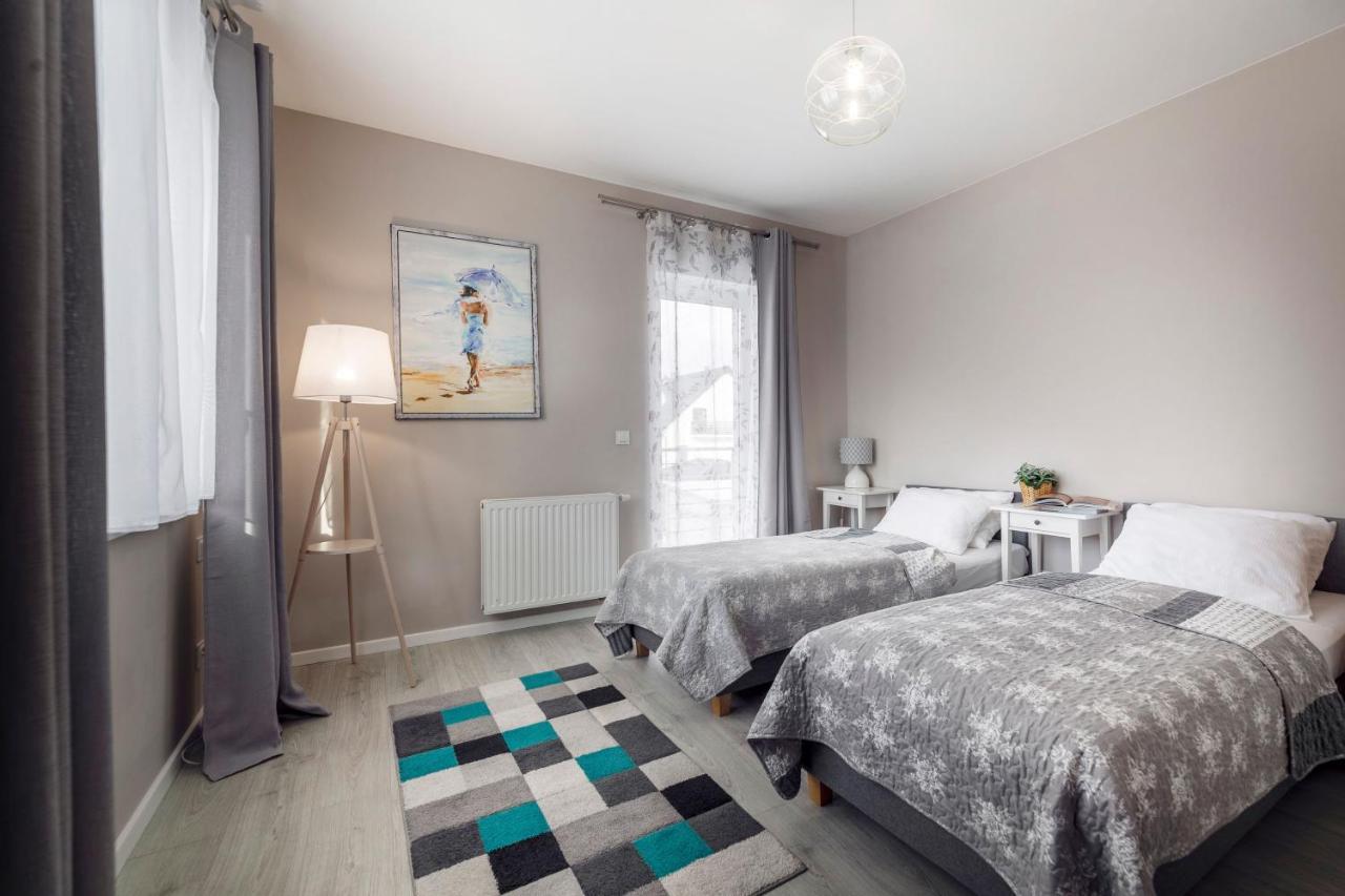 Apartamenty "La Villa" Superior II Z Dwoma Sypialniami, Balkonem, Parkingiem, Blisko Centrum Kudowa-Zdrój Exteriör bild