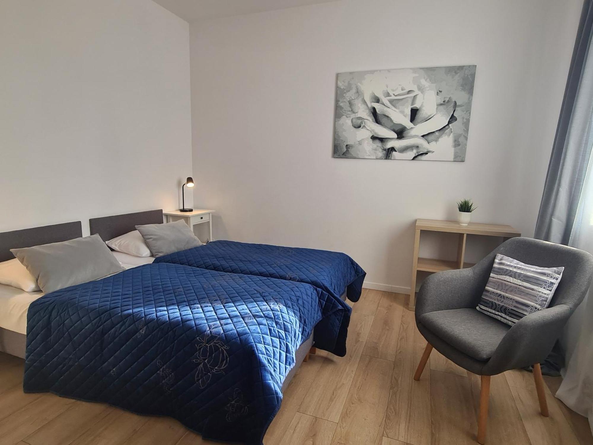 Apartamenty "La Villa" Superior II Z Dwoma Sypialniami, Balkonem, Parkingiem, Blisko Centrum Kudowa-Zdrój Exteriör bild