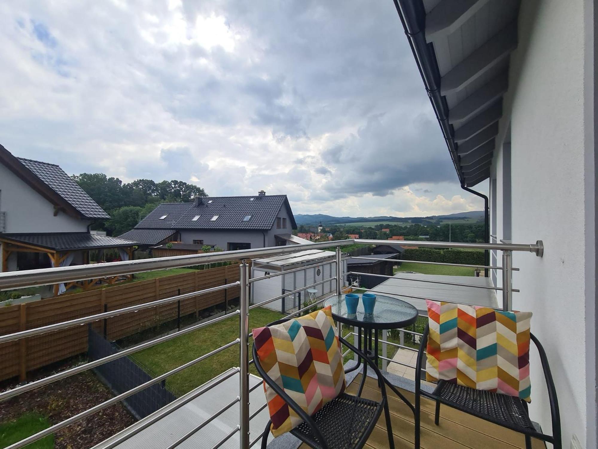 Apartamenty "La Villa" Superior II Z Dwoma Sypialniami, Balkonem, Parkingiem, Blisko Centrum Kudowa-Zdrój Exteriör bild