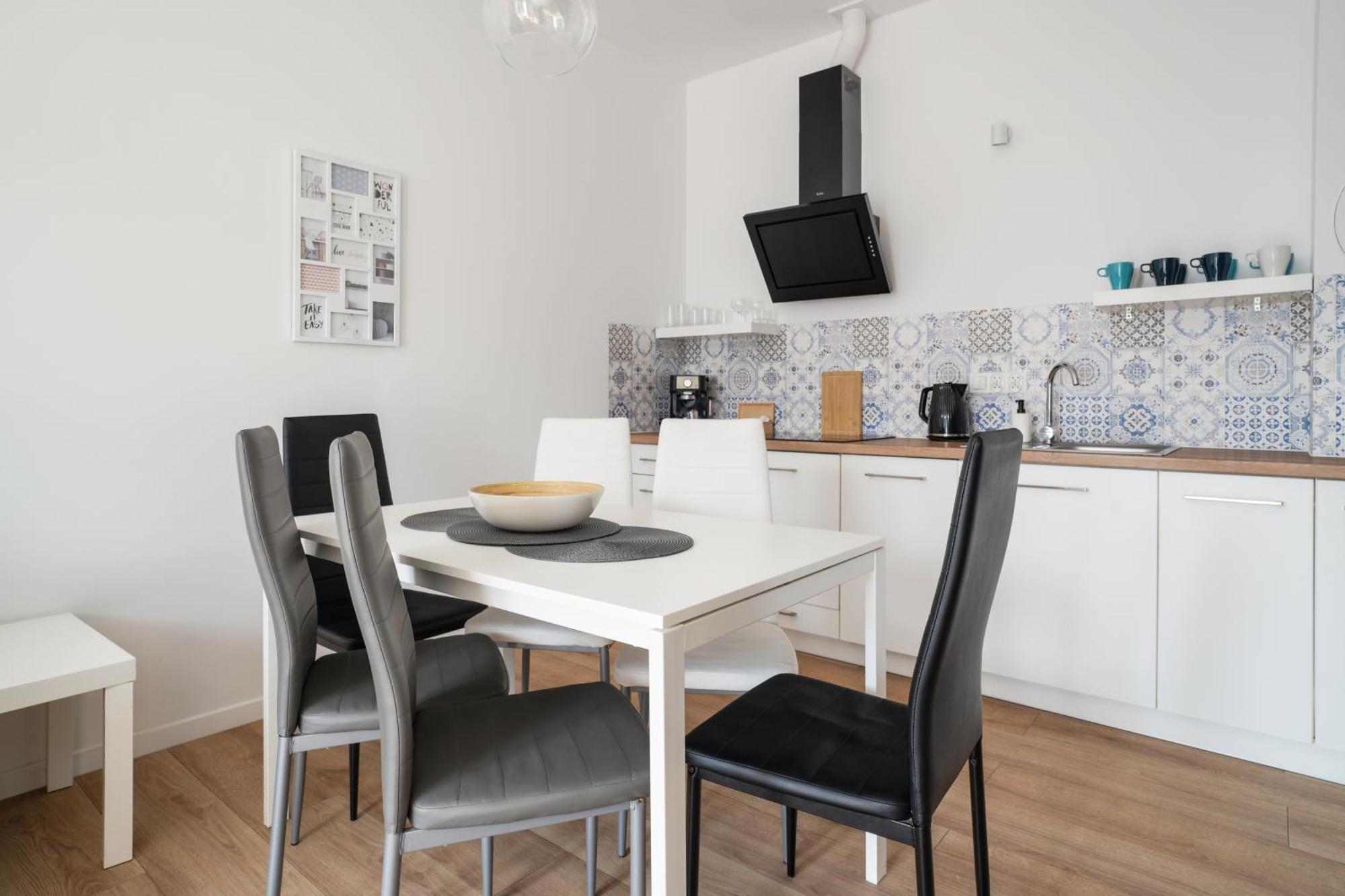Apartamenty "La Villa" Superior II Z Dwoma Sypialniami, Balkonem, Parkingiem, Blisko Centrum Kudowa-Zdrój Exteriör bild